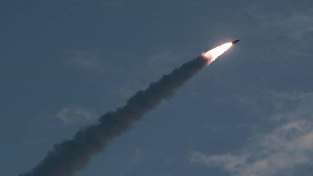 Mais uma base que abriga militares dos EUA é atingida no Iraque (Reuters)