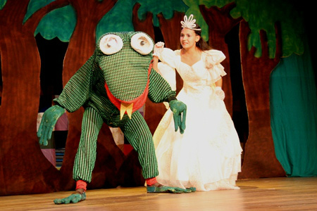 “Teatro nas Férias” oferece opção gratuita de diversão para a criançada Foto: Jefferson Ravedutti