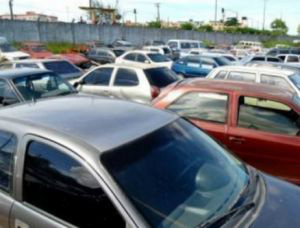 Detran realiza leilão de 100 lotes de sucatas no próximo dia 30 (Foto: Dourados News