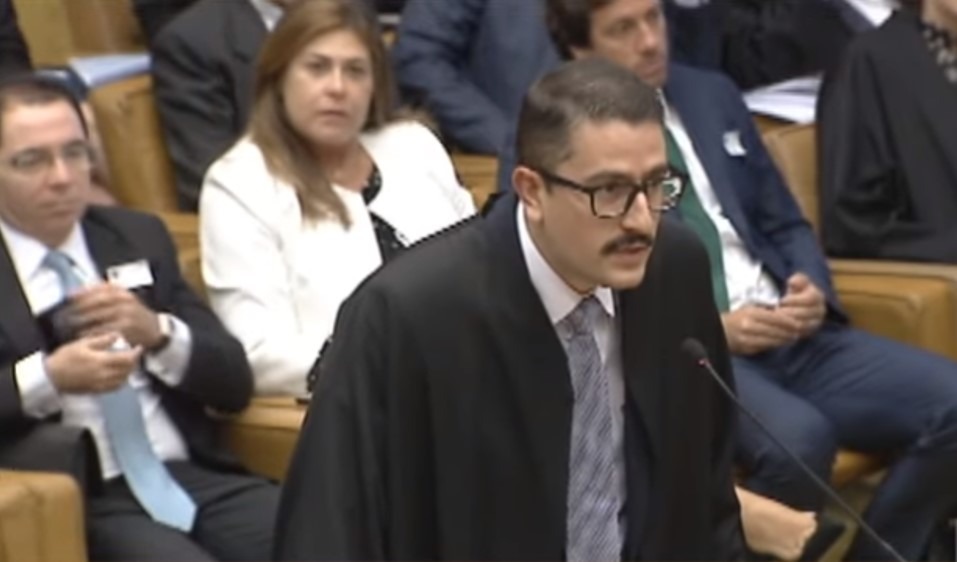 Roubo a carro forte em Campo Grande vira objeto de processo no Supremo Tribunal Federal O advogado José Belga Assis Trad em sustentação oral no plenário do Supremo. Divulgação