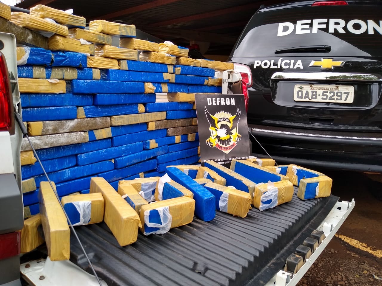 Defron apreende pick-up com droga escondida na lataria que seria levada para cuiabá