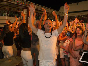 Aula com Carlinhos de Jesus é parte de cruzeiro
temático de dança
(Foto: Costa Cruzeiros/Divulgação)
