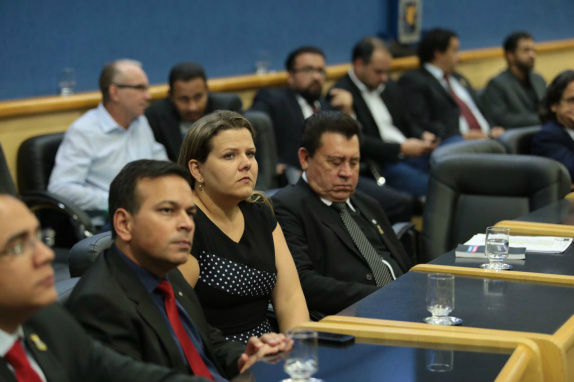 Daniela participa de audiência sobre regulamentação do UBER na Capital Daniela participa de audiência sobre regulamentação do UBER na Capital
