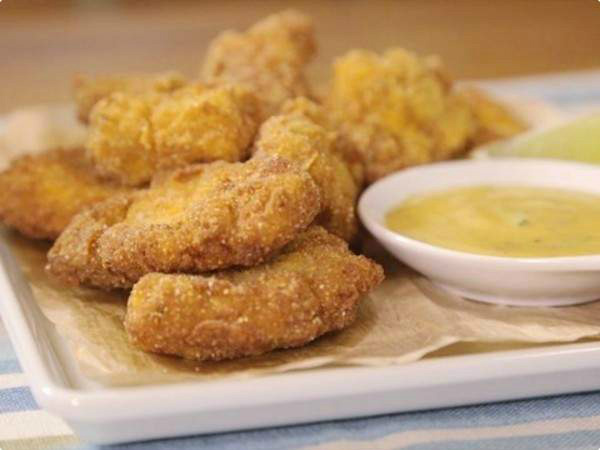 Saiba fazer nuggets caseiros com molho de mostarda e mel Saiba fazer nuggets caseiros com molho de mostarda e mel