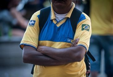 Direção dos Correios diz que greve não afeta serviços postais Funcionário dos Correios - Arquivo/Agência Brasil