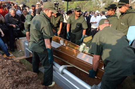 Marcelo Rezende foi sepultado neste domingo, em São Paulo
AgNews