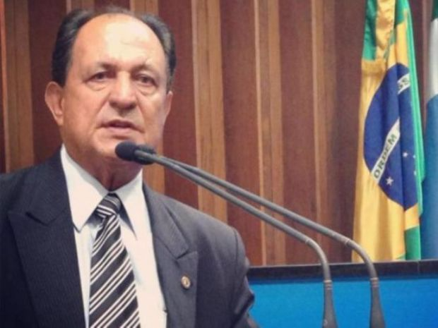 Deputado Zé Teixeira requer ao Governo recapeamento de vias em Dourados Deputado Estadual Zé Teixeira. Foto: Divulgação/ Assessoria