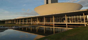 Com comissões funcionando, Câmara debate reformas trabalhista e da Previdência Com comissões funcionando, Câmara debate reformas trabalhista e da Previdência