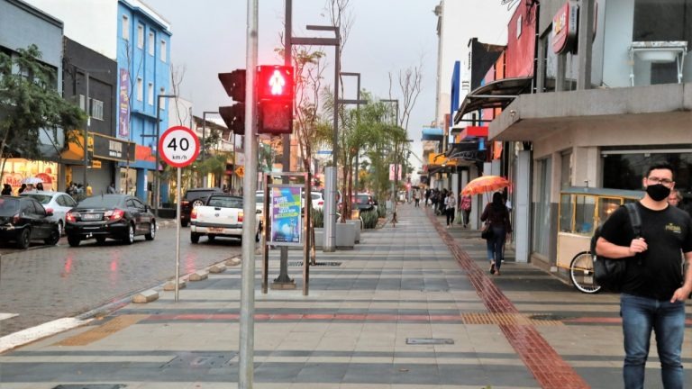 MS fecha semana com isolamento social em estado crítico Denílson Secreta