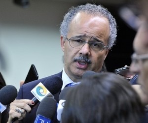 Vicente Candido, relator da reforma política: precisamos usar novas tecnologias para interagir com a sociedade - Alex Ferreira/Agência Câmara