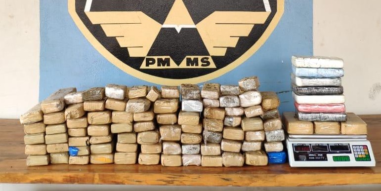 PMR apreende apreende 10kg de cocaína e 56kg de maconha com destino à capital Divulgação