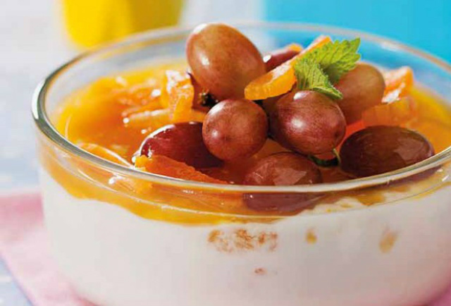 Massa ao pesto é opção para marmita leve e saudável Iogurte ganha toque especial com suco de laranja e damasco (Foto: Divulgação)