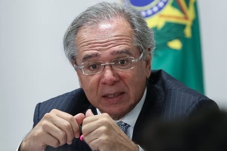 Governo enterra CPMF e estuda tributar empresas de tecnologia Governo enterra nova CPMF e estuda tributar empresas de tecnologia. Marcos Corrêa/PR