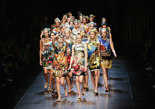 Dolce & Gabbana (verão 2016). Aposte nos curtinhos! (Foto: iMax)