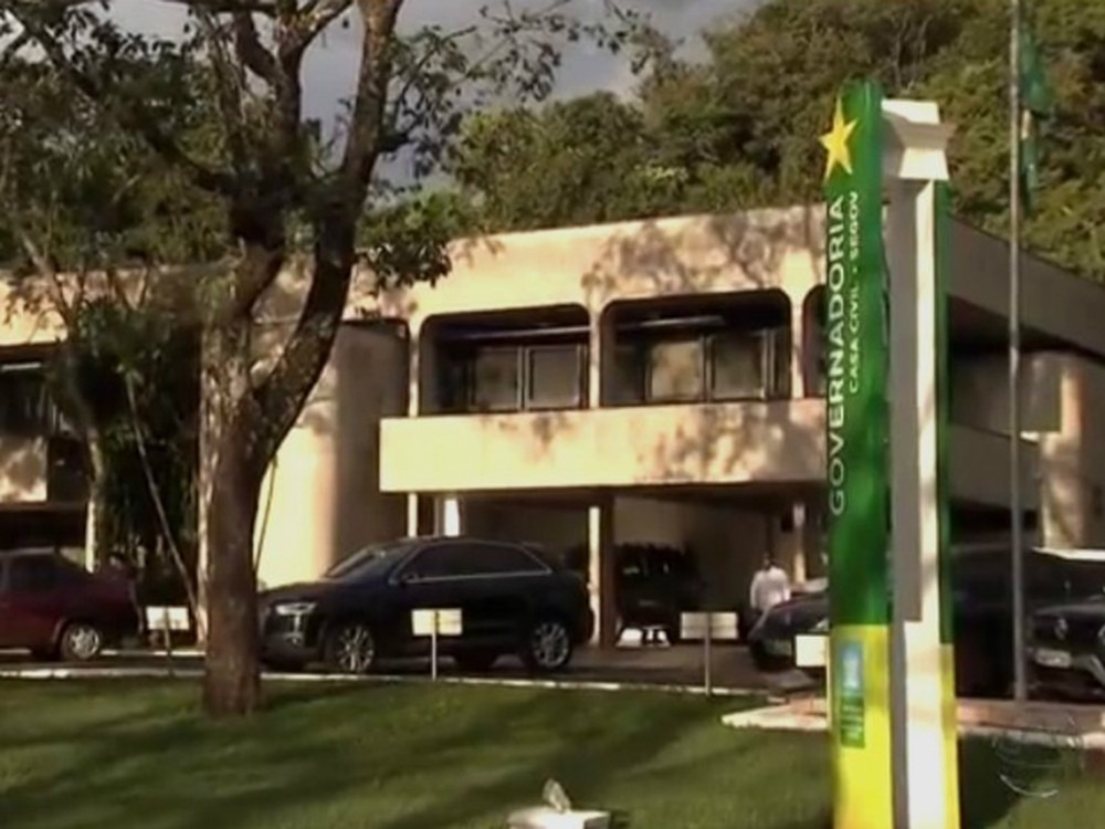 Reinaldo Azambuja decreta luto oficial por três dias pela morte do ex-governador