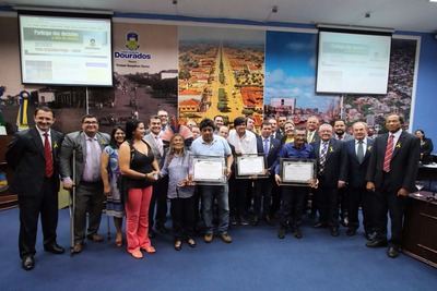 A solenidade que foi realizada às 18h, no Plenário da Casa de Leis, antes da sessão ordinária / Foto: Thiago Morais
