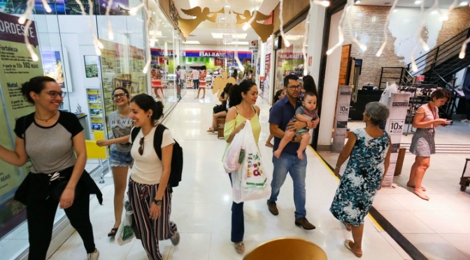 Feriados em dias úteis podem gerar perda de R$ 20 bilhões este ano