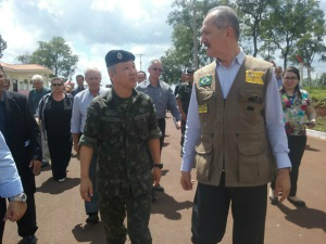 Ministro da Defesa Aldo Rebelo e o general de Brigada, Rui Matsuda - Foto: Joandra Alves