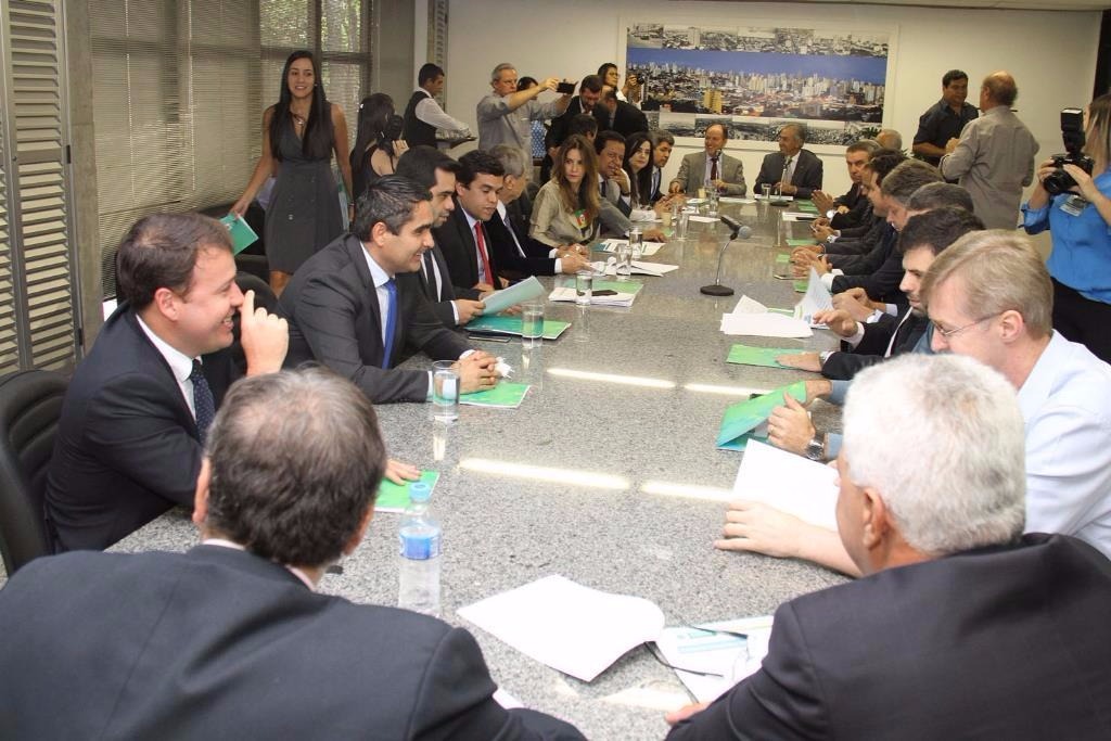 Governo quer arrecadar com inadimplentes - Foto: Wagner Guimarães