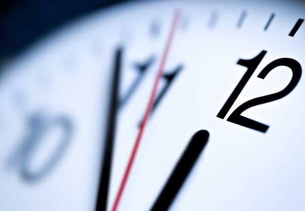 Em MS os relógios deverão ser atrasados em uma hora, a partir da 0h do próximo domingo (18) - Foto: Divulgação