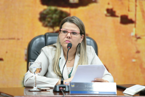 Daniela Hall convoca a população para audiência pública sobre o Uber esta quinta-feira