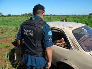 Homem era morador do Jardim Canaã I; familiares reconheceram o corpo (Foto: Osvaldo Duarte)
