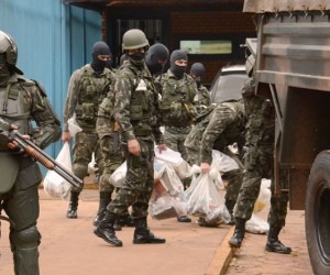 Forças Armadas apreenderam 10,8 mil armas em presídios de MS e seis estados Operação apreendeu armas, drogas e celulares na Máxima da Capital, em fevereiro - Gerson Oliveira