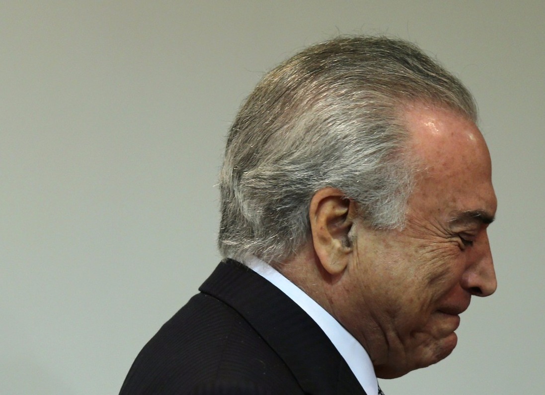 Por 10 votos a 1, STF decide enviar denúncia contra Temer à Câmara