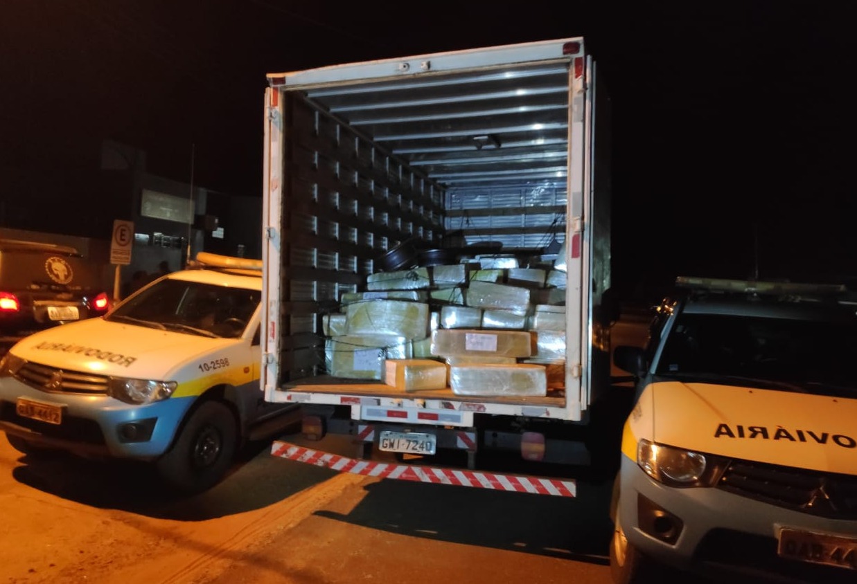 Polícia apreende 6,8 toneladas de maconha escondidas na MS-156 Divulgação