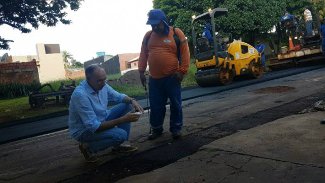 Prefeitura inicia recapeamento de pontos críticos Prefeitura inicia recapeamento de pontos críticos