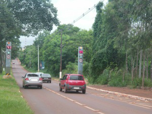 Lombadas eletrônicas vão constatar veículos com ocorrências de furto ou roubo - Foto: Arquivo/Dourados News
