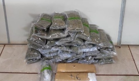 Rapaz de 25 anos é preso com skank, maconha e haxixe na MS-164 PMR/Divulgação