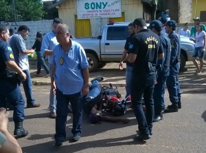 Motociclistas que roubaram joalheria foram mortos a tiros na fuga (Foto: Divulgação)