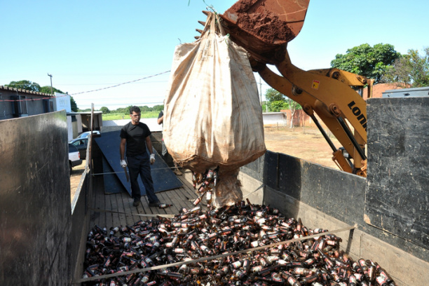 Prefeitura inicia descarte correto de vidro em parceria com a empresa Recividros Foto:Mário Bueno