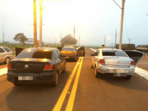 PRF apreende meia tonelada de maconha em veículo roubado