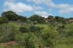 A criança foi encontrada 16 horas depois em um lugar conhecido como buracão. (Foto: divulgação