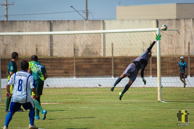 Dois Irmãos e Nova Andradina vão às semifinais da Copa Assomasul Dois Irmãos e Nova Andradina vão às semifinais da Copa Assomasul