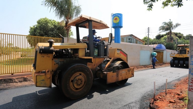 Prefeitura anúncia o término de asfalto no Anache e recuperação de piscinão Prefeitura anúncia o término de asfalto no Anache e recuperação de piscinão
