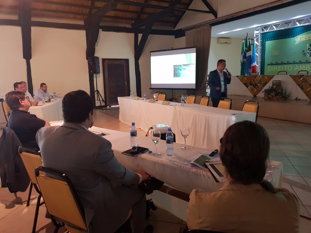Parlamentar de MS participa, em Bonito, do Curso Nacional do Direito da Flora Divulgação