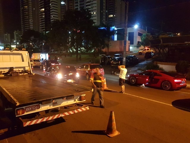 Audi sem placas foi apreendido ao parar em blitz, em Campo Grande, MS (Foto: BPTran/Divulgação)