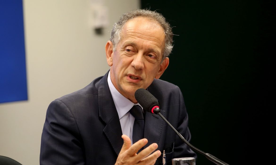 Futebol brasileiro pode voltar no final de junho, afirma CBF Wilson Dias/Agência Brasil