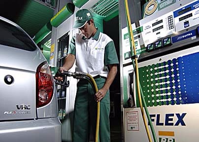 Valor do impostos sobre o combustível terá reajuste em outubro