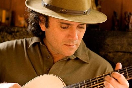 Almir Sater faz show gratuito hoje na UFGD em Dourados Divulgação