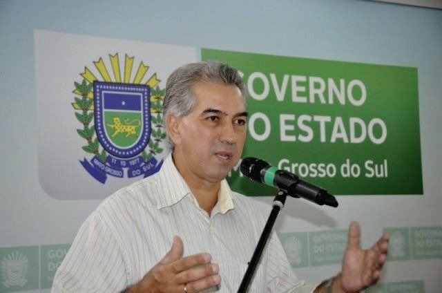 "Não adianta combater droga no morro se não blindar fronteira em MS", diz governador