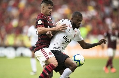 Flamengo vira e vence o Athletico por 3 a 2 no Maracanã Ex-flamenguista Marcelo Cirino fez dois gols
JORGE RODRIGUES/ELEVEN/ESTADÃO CONTEÚDO