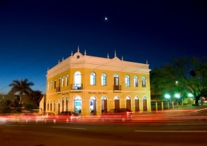 Você sabia que pode conhecer boa parte da história da cidade em um dia?