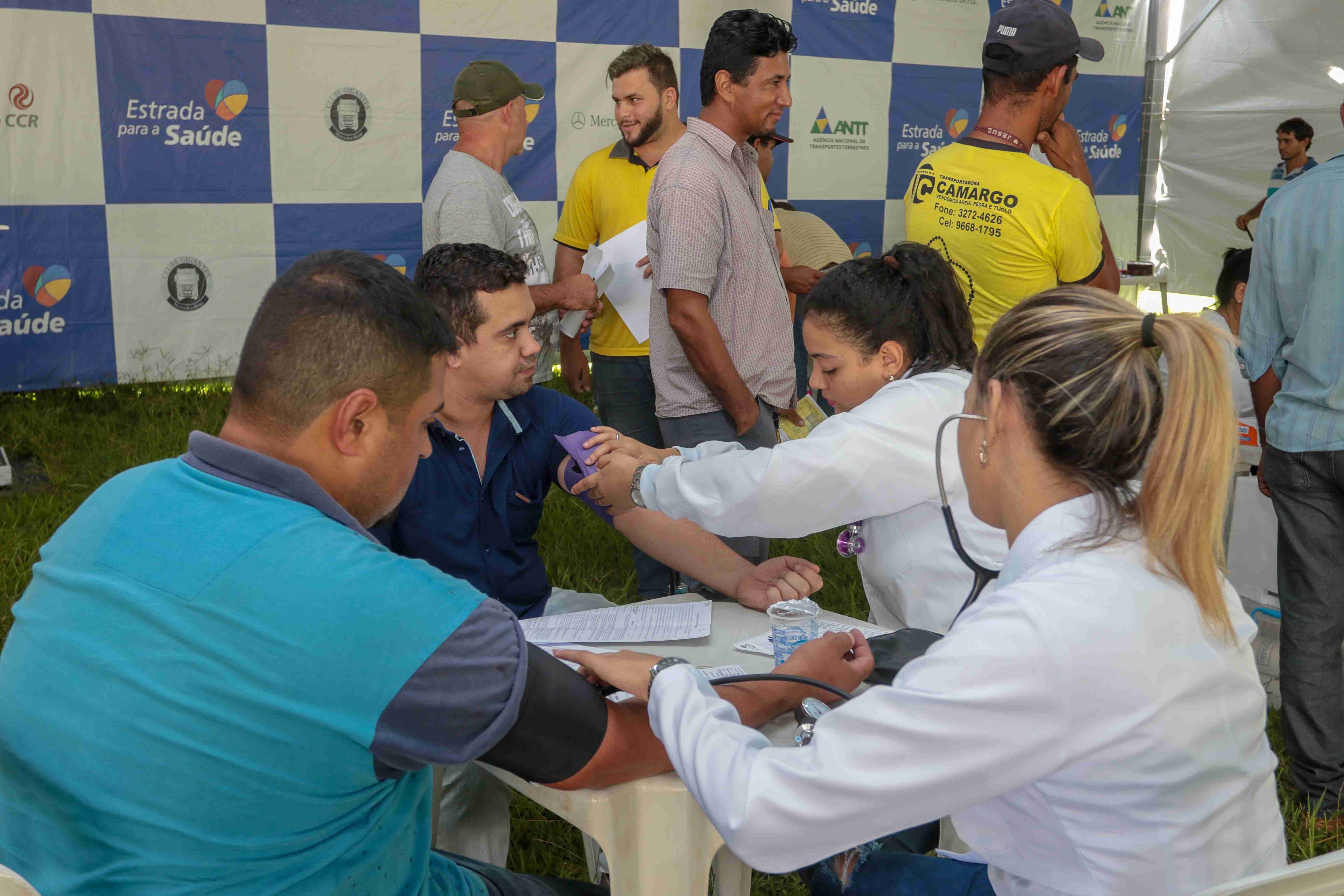 Ação especial voltada para a Semana do Trânsito é realizada em rodovia Divulgação
