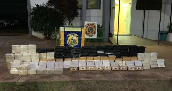 PF e PRF apreendem 556 quilos de cocaína em ônibus de turismo religioso