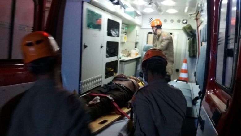 Homem foi esfaqueado e deixado em estrada vicinal. Foto: Osvaldo Duarte