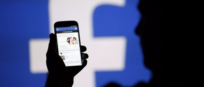 Saiba por que desinstalar o app do Facebook pode ser um bom negócio © Dado Ruvic/Reuters